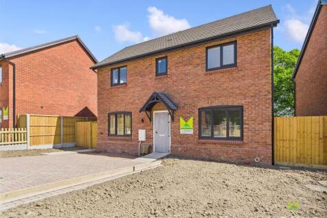 Plot 28 - Moreton detached Frontage.jpg