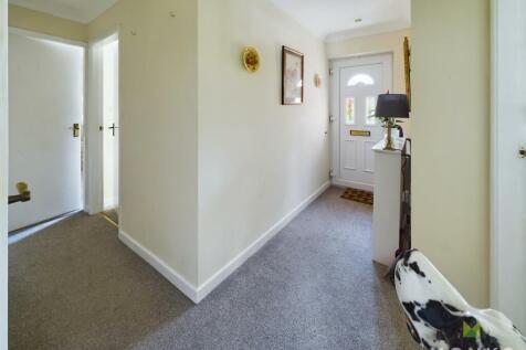 CAM01420G0-PR0431-STILL007.jpg