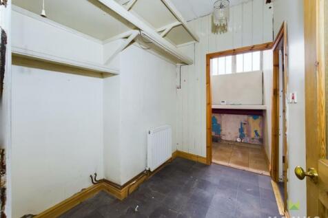 CAM01420G0-PR0473-STILL020.jpg