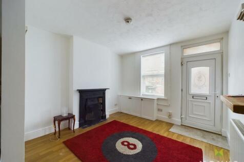 CAM01520G0-PR0121-STILL004.jpg