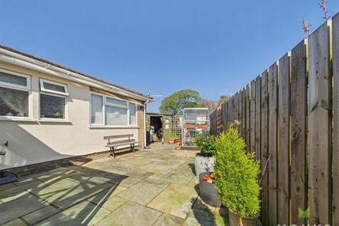 CAM01420G0-PR0612-STILL009.jpg