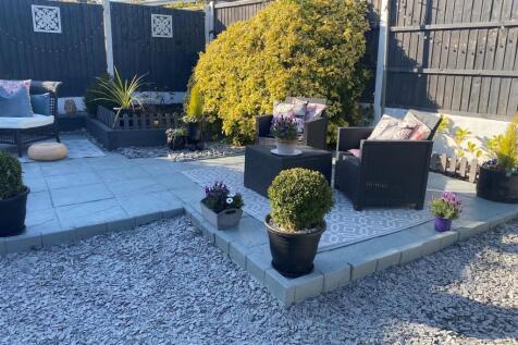 Garden Photo 1.jpg
