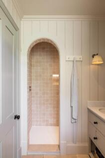 Principal bathroom
