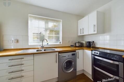 CAM02538G0-PR0102-STILL002