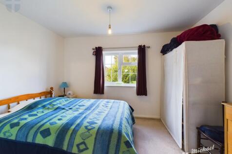 CAM02538G0-PR0102-STILL006