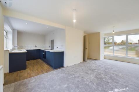 CAM02538G0-PR0228-STILL014