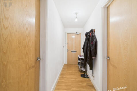 CAM02773G0-PR0339-STILL007