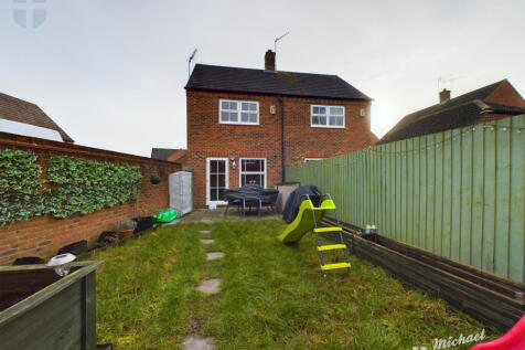 CAM03218G0-PR0492-STILL014