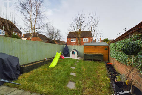 CAM03218G0-PR0492-STILL013