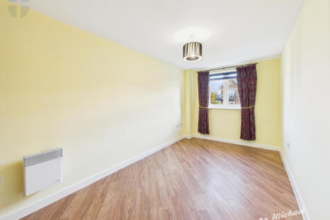 CAM03852G0-PR0468-STILL016