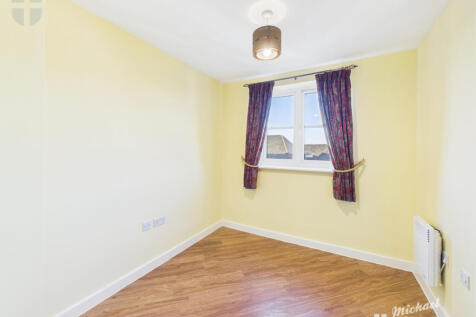 CAM03852G0-PR0468-STILL009