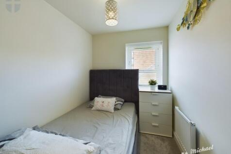 CAM03852G0-PR0040-STILL010