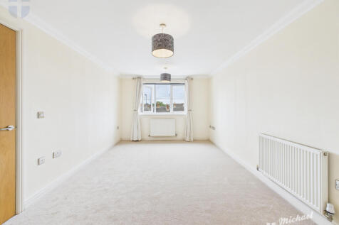 CAM03852G0-PR0395-STILL007