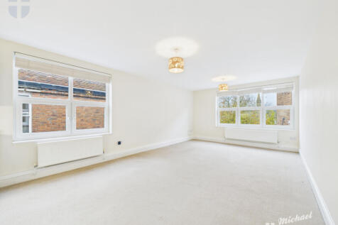 CAM03218G0-PR0825-STILL011