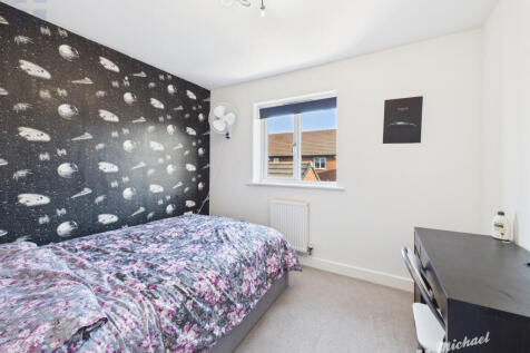 CAM03852G0-PR0473-STILL021