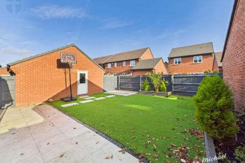 CAM03852G0-PR0473-STILL015