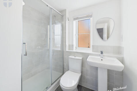 CAM03852G0-PR0485-STILL013