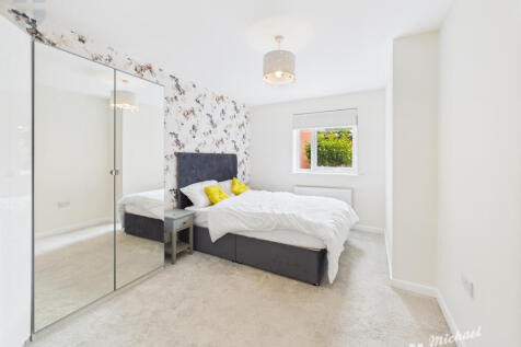 CAM03852G0-PR0301-STILL012