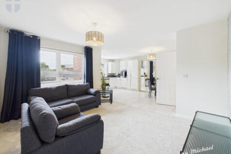 CAM03852G0-PR0301-STILL001