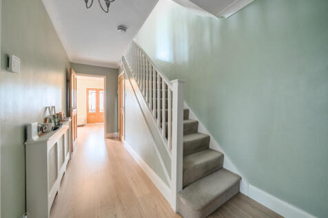 1296740-11-684073...