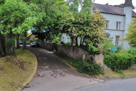 Driveway entrance from road