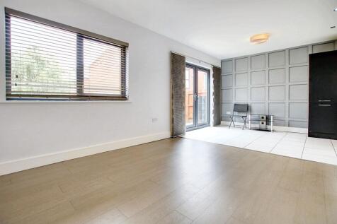 Open-Plan Kitchen, Dining &amp; Living Area