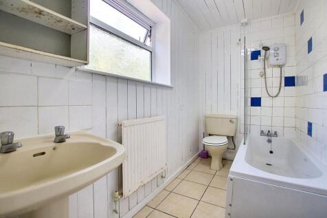 Ground Floor Bathroom