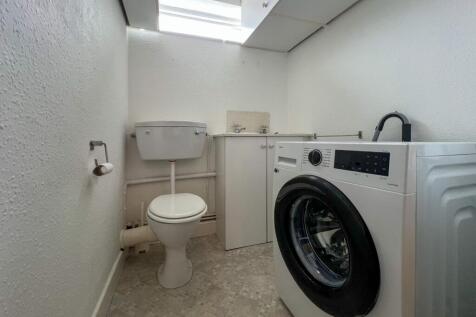 Utility Room/WC