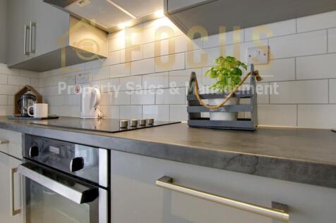 Kitchen/ Living Room