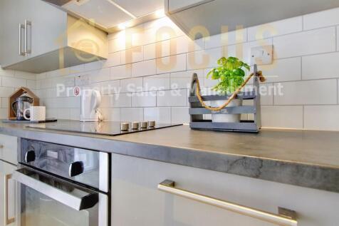 Kitchen/ Living Room