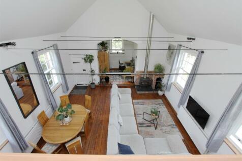 Sitting/Dining Room