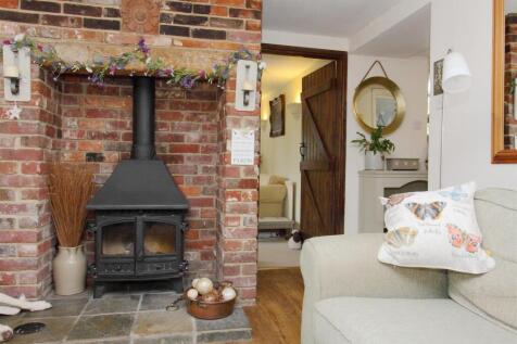 Ringwold Cottage - Woodburner