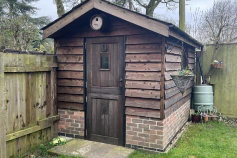 Shed.jpg