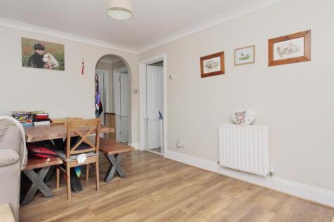 2 danebury view PH16.JPG