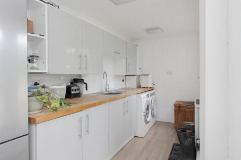 19 roman road PH39.JPG