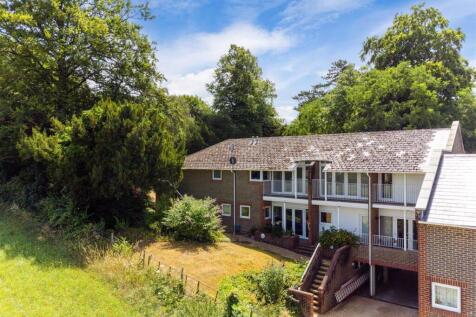 95037_19 Little Dean Court Winton Hill (19).jpg