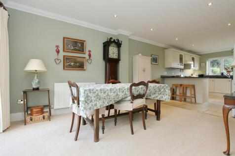 4 fifehead manor PH19.JPG