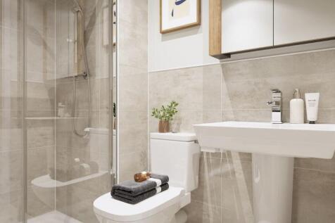 Main bedroom en suite