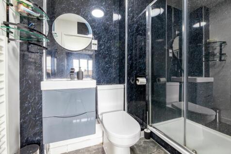 Un-Suite Shower Room
