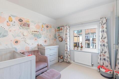 Second bedroom