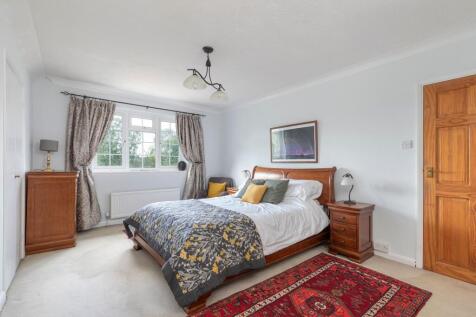Principal bedroom