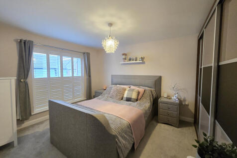 Mater Bedroom