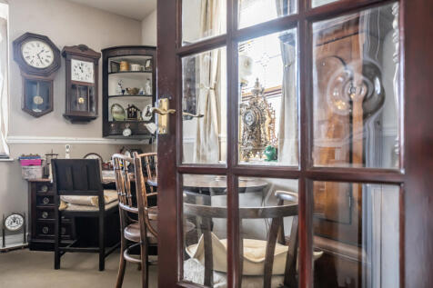 1345080-6-68adc98...