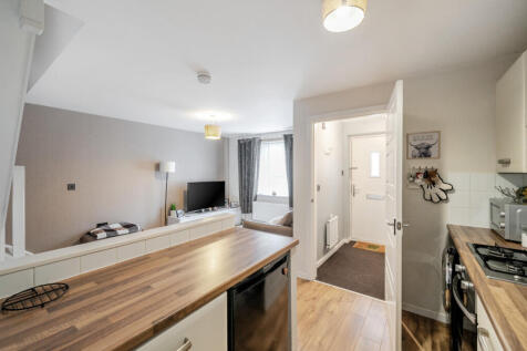 1369917-7-68f241b...