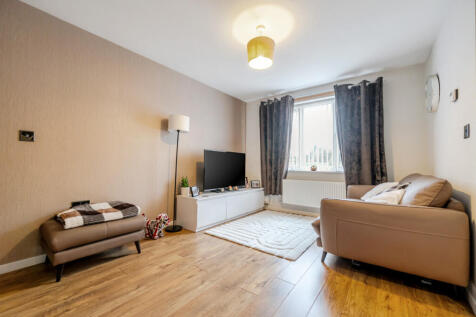 1369917-5-68f241a...