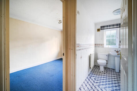 1373104-5-68ff97a...