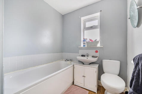 1369877-14-690a01...