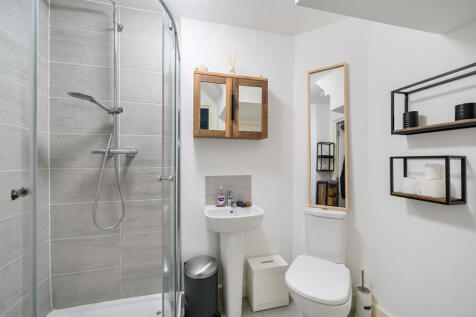 1375943-19-690a21...