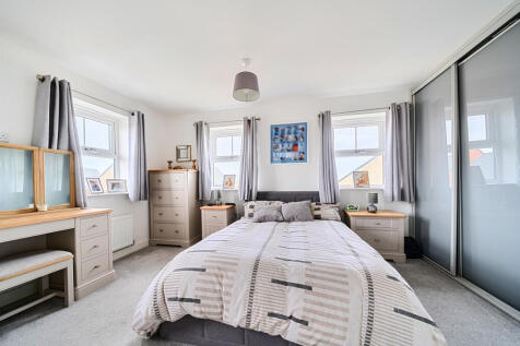 1375943-4-690a1e2...