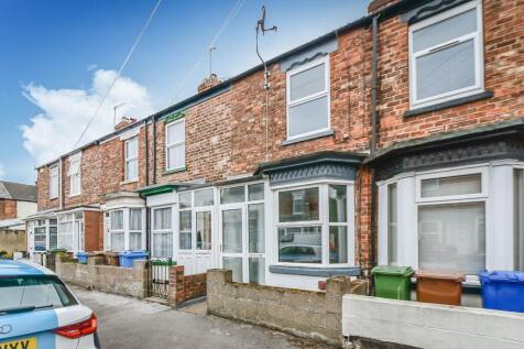 Wainfleet Avenue